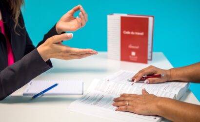 the labour code, human ressources, labour law, desk, company, employee, red, woman, women, labour relations, jacket, director, management, explanation, employee, employee, employee, employee, employee, management, management, management, explanation